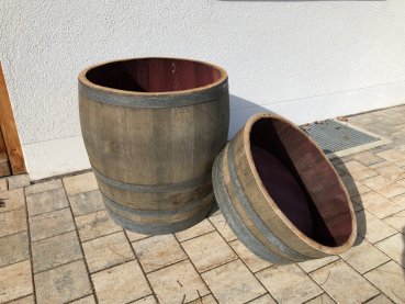 Preview: Holzfass 180 Liter medium, Pflanzkübel 2/3 225 Liter