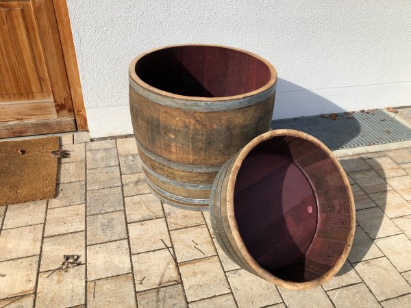 Holzfass 240 Liter, hell 2/3 von 300 Liter Weinfass